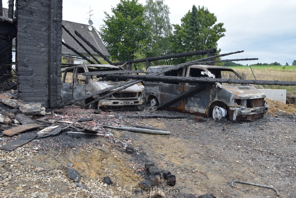 Schwerer Brand in Einfamilien Haus Roesrath Rambruecken P074.JPG - Miklos Laubert